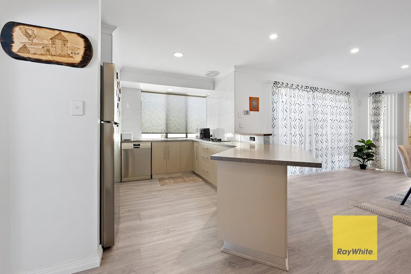 Photo - 86 Kingfisher Avenue, Ballajura WA 6066 - Image 15