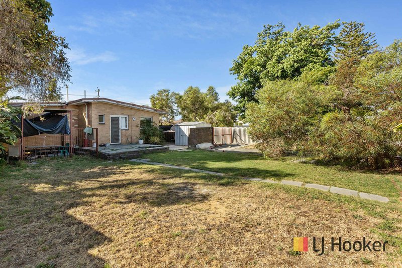 Photo - 86 Lacey Street, Beckenham WA 6107 - Image 14