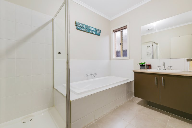 Photo - 86 Mackillop Way, Clyde North VIC 3978 - Image 12