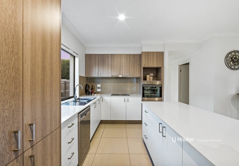 Photo - 86 Mcdermott Parade, Rochedale QLD 4123 - Image 21