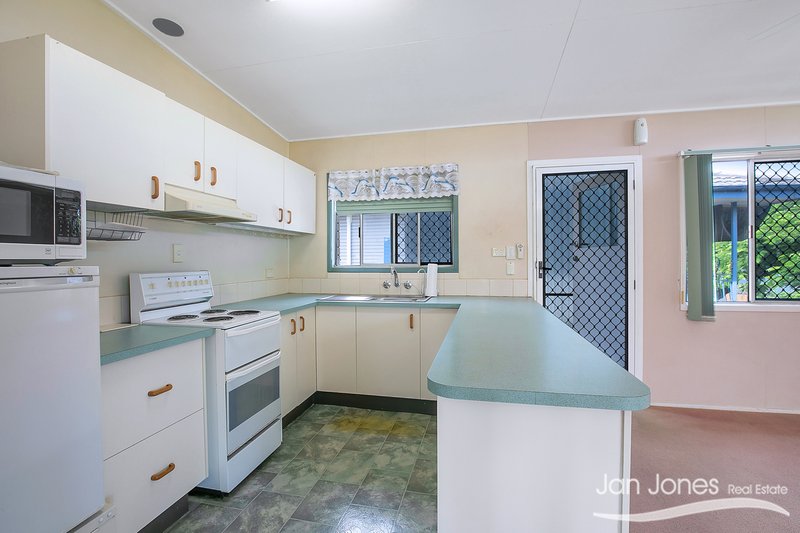 Photo - 86 Mclennan Street, Woody Point QLD 4019 - Image 6