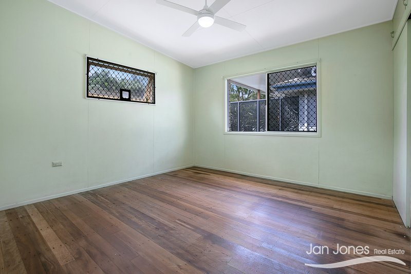 Photo - 86 Mclennan Street, Woody Point QLD 4019 - Image 9