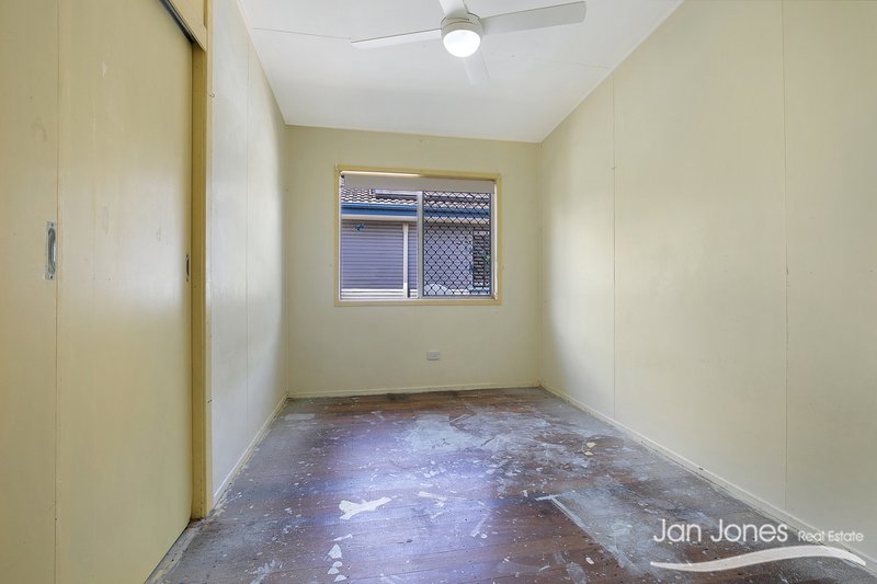 Photo - 86 Mclennan Street, Woody Point QLD 4019 - Image 10