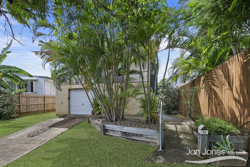 Photo - 86 Mclennan Street, Woody Point QLD 4019 - Image 15