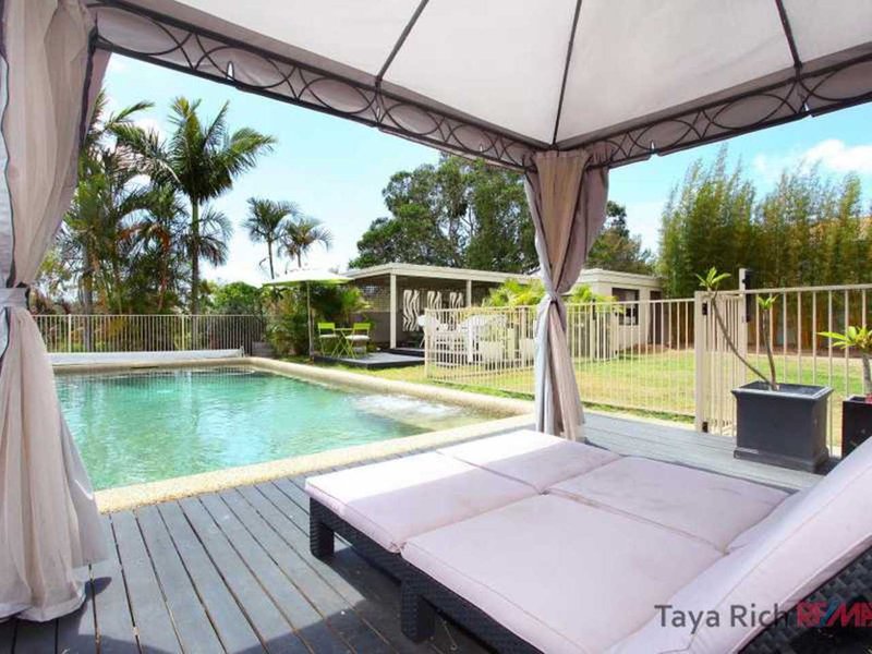 Photo - 86 Merridown Drive, Merrimac QLD 4226 - Image 2