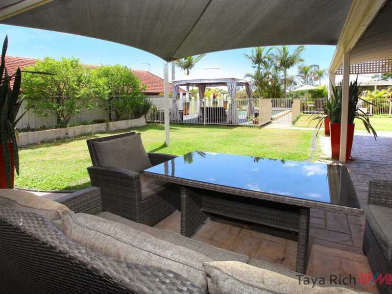 Photo - 86 Merridown Drive, Merrimac QLD 4226 - Image 11