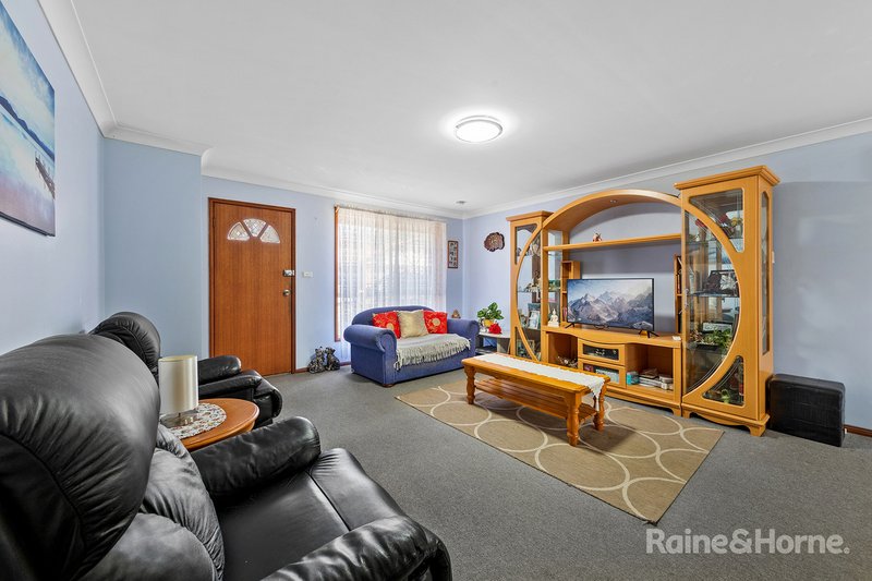 Photo - 8/6 Michael Place, Ingleburn NSW 2565 - Image 2