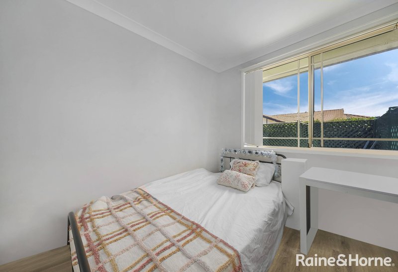 Photo - 8/6 Michael Place, Ingleburn NSW 2565 - Image 5