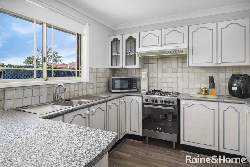 Photo - 8/6 Michael Place, Ingleburn NSW 2565 - Image 6