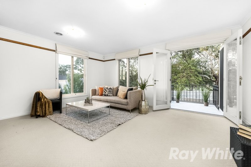 Photo - 86 Murray Drive, Burwood VIC 3125 - Image 6