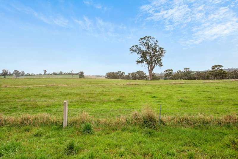 Photo - 86 Onkaparinga Valley Road, Charleston SA 5244 - Image 28