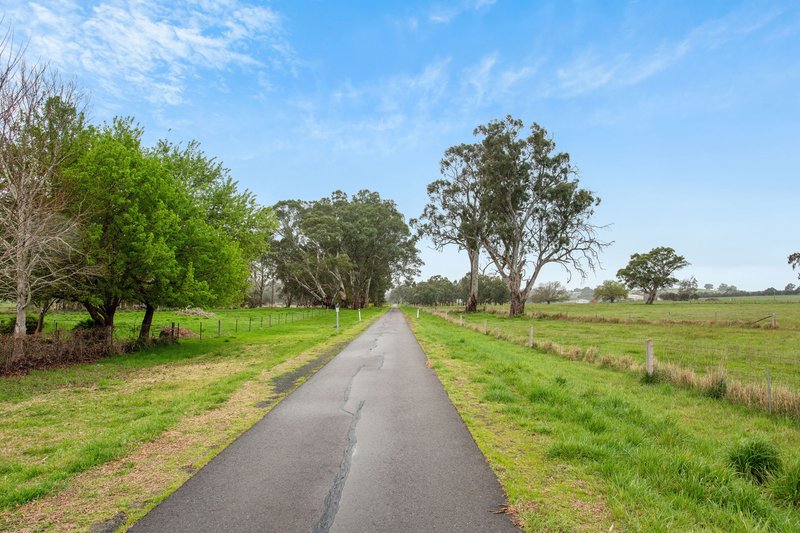 Photo - 86 Onkaparinga Valley Road, Charleston SA 5244 - Image 30