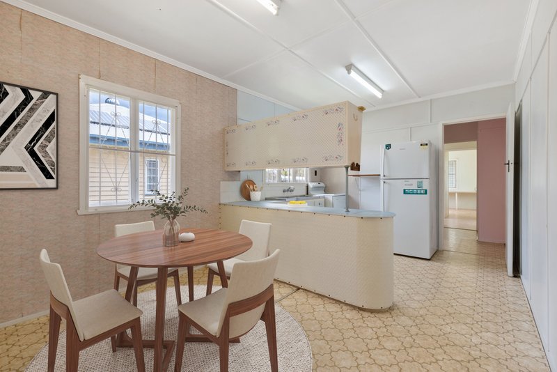 Photo - 86 Pascoe Street, Mitchelton QLD 4053 - Image 2