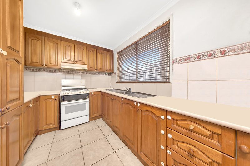 Photo - 86 Peppercorn Parade, Epping VIC 3076 - Image 6