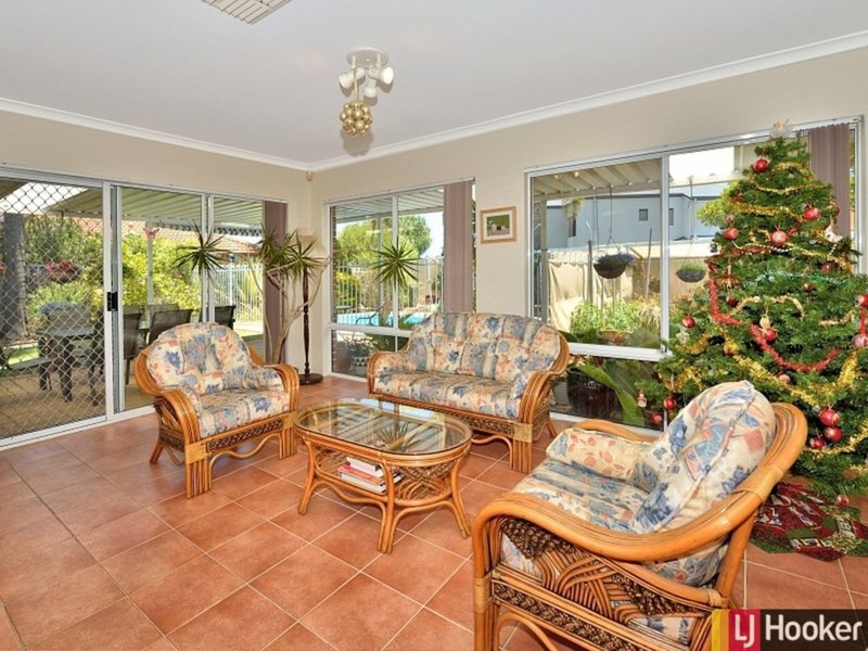 Photo - 86 Ronsard Drive, San Remo WA 6210 - Image 5