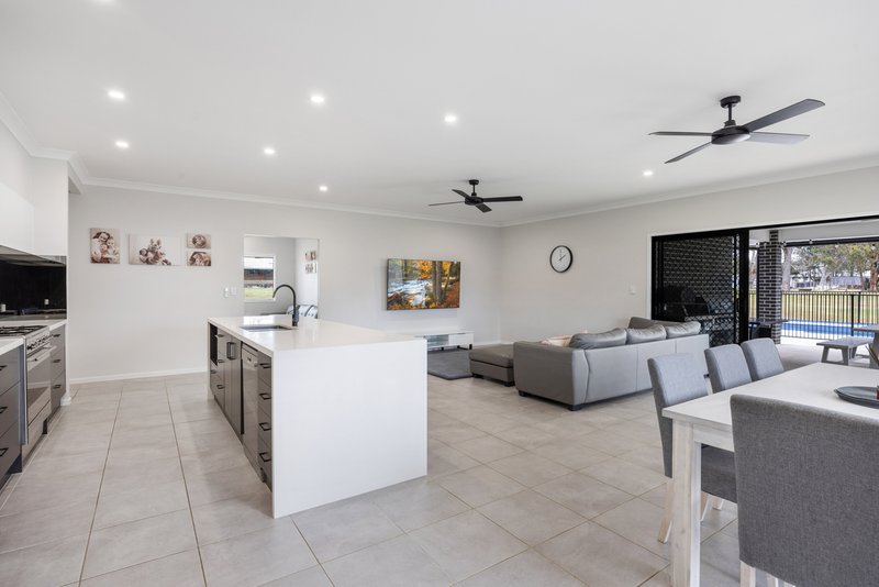 Photo - 86 Scarborough Road, Caboolture QLD 4510 - Image 9