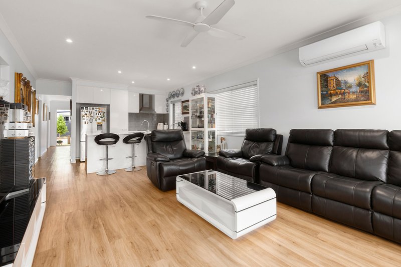 Photo - 86 Shoreview Blvd , Griffin QLD 4503 - Image 5