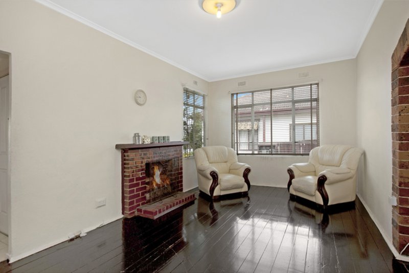 Photo - 86 Summerhill Road, Reservoir VIC 3073 - Image 5