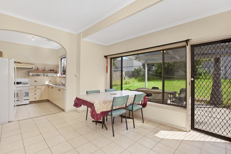 Photo - 86 Summerhill Road, Reservoir VIC 3073 - Image 6