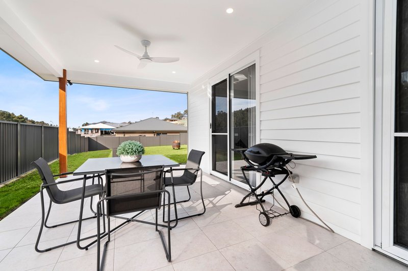 Photo - 86 Sylvan Street, Malua Bay NSW 2536 - Image 17