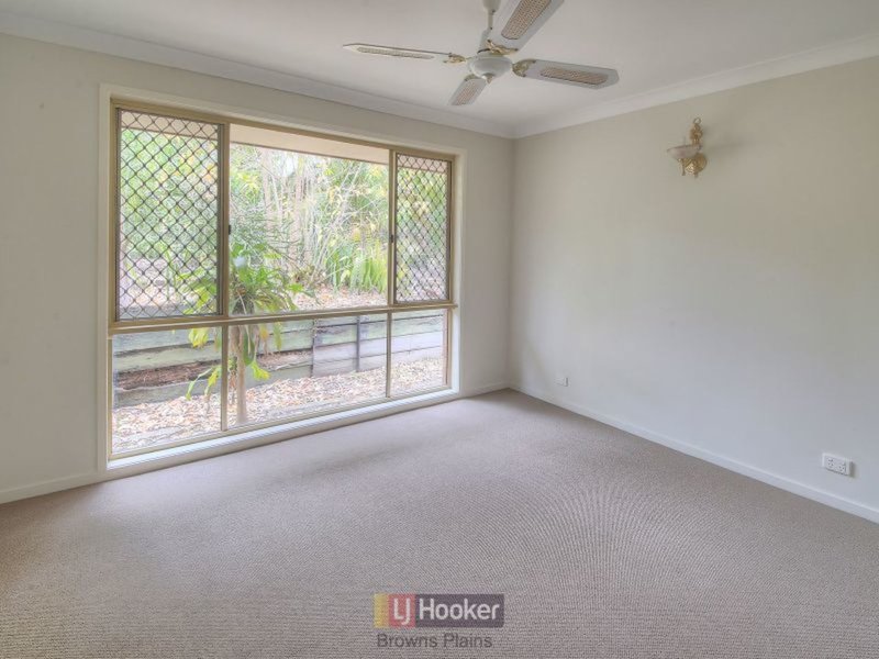 Photo - 86 Thylungra Road, Park Ridge South QLD 4125 - Image 7