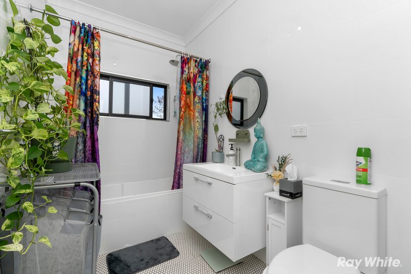 Photo - 86 Tichborne Crescent, Kooringal NSW 2650 - Image 9