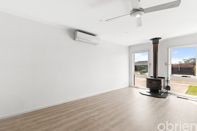Photo - 86 Tower Road, Werribee VIC 3030 - Image 2