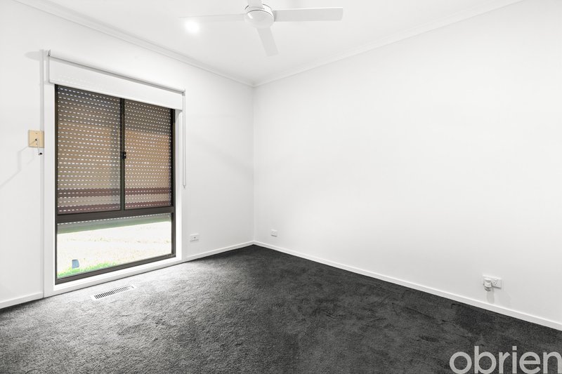 Photo - 86 Tower Road, Werribee VIC 3030 - Image 6