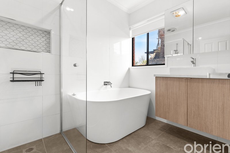 Photo - 86 Tower Road, Werribee VIC 3030 - Image 8
