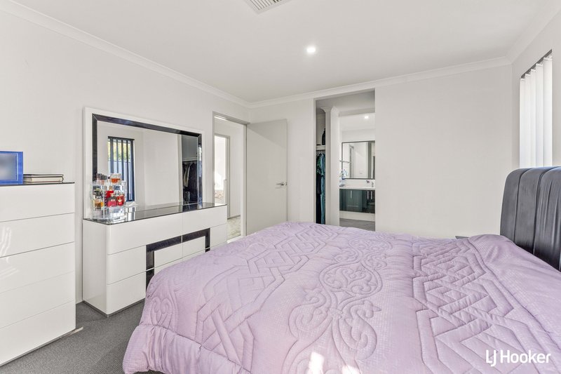 Photo - 86 Verdant Crescent, Seville Grove WA 6112 - Image 5