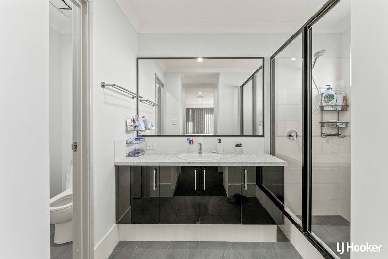 Photo - 86 Verdant Crescent, Seville Grove WA 6112 - Image 7