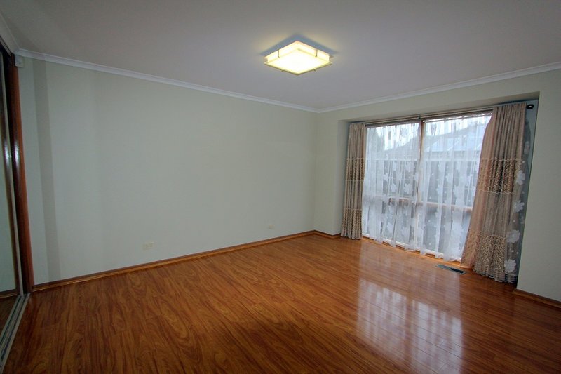 Photo - 86 Waverley Park Drive, Cranbourne North VIC 3977 - Image 10