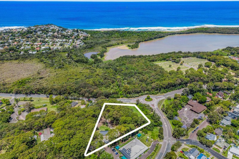 Photo - 861 The Entrance Road, Wamberal NSW 2260 - Image 2