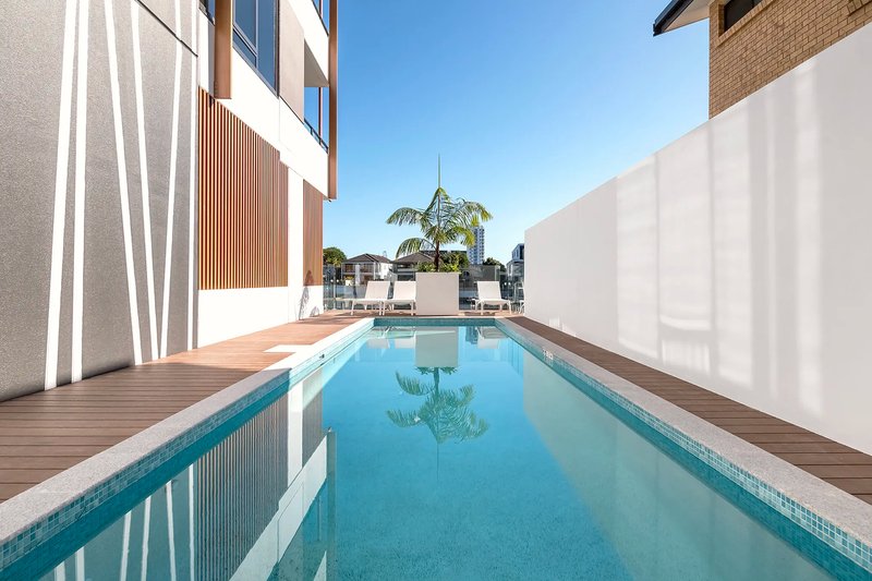 Photo - 86/18 Rememberance Drive, Surfers Paradise QLD 4217 - Image 1