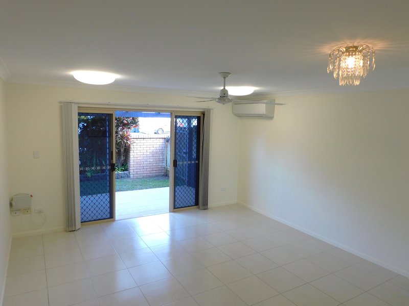 Photo - 8/62 Bowen Road, Rosslea QLD 4812 - Image 4