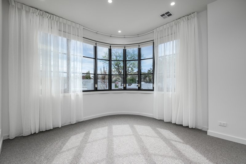 Photo - 862 Hampton Street, Brighton VIC 3186 - Image 8