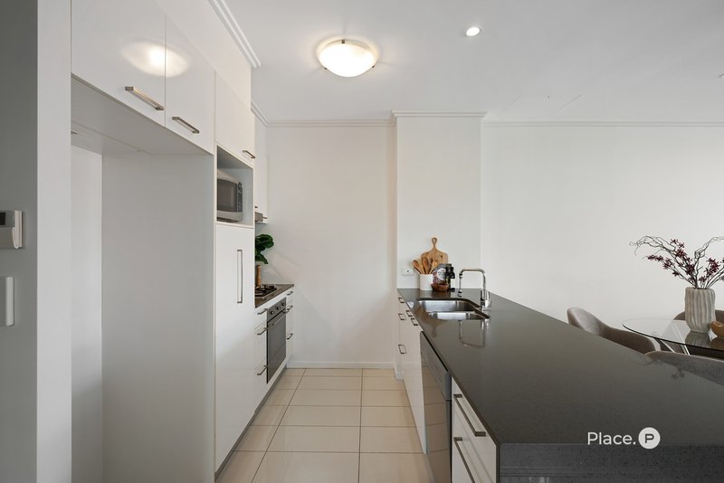 Photo - 8/64 Barton Road, Hawthorne QLD 4171 - Image 8