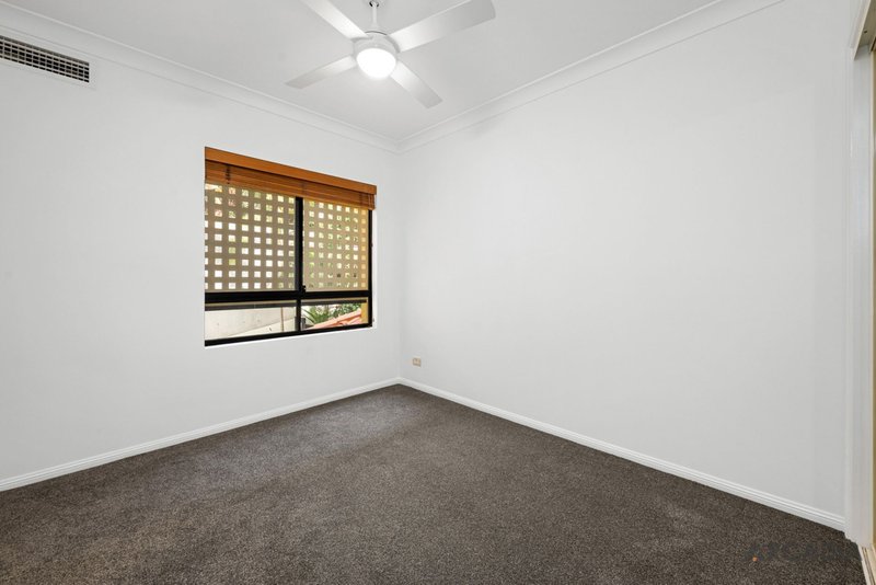 Photo - 8/64 Lambert Street, Kangaroo Point QLD 4169 - Image 11