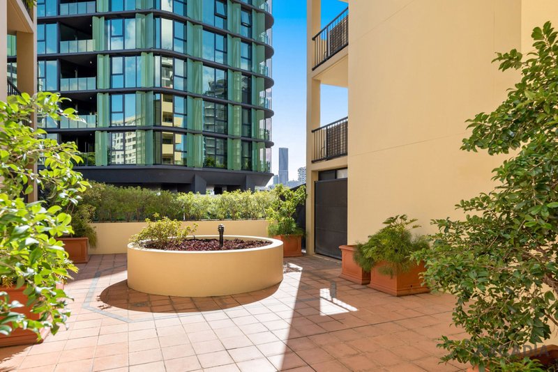 Photo - 8/64 Lambert Street, Kangaroo Point QLD 4169 - Image 14