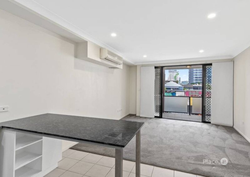 Photo - 8/65 Berwick Street, Fortitude Valley QLD 4006 - Image 3