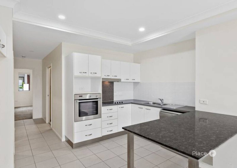 Photo - 8/65 Berwick Street, Fortitude Valley QLD 4006 - Image 4