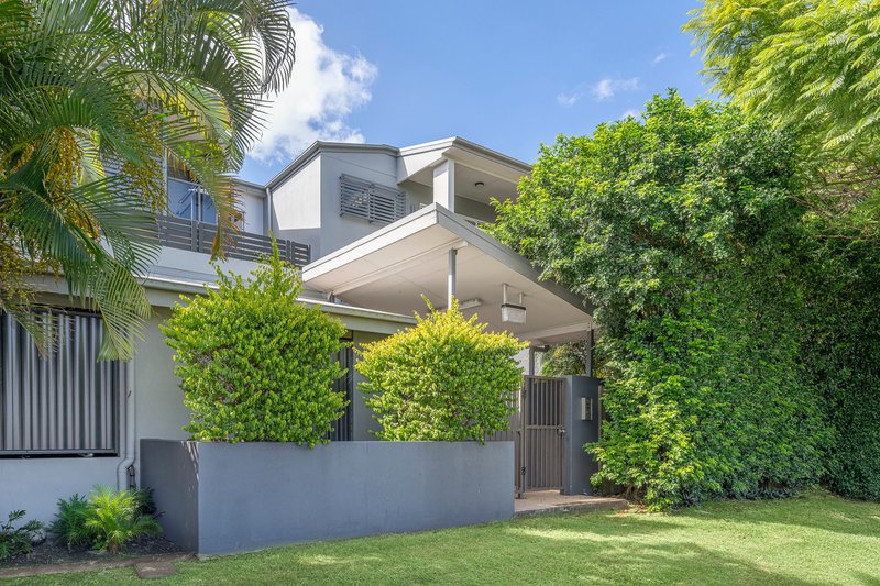 Photo - 8/654 Kingsford Smith Drive, Hamilton QLD 4007 - Image 11