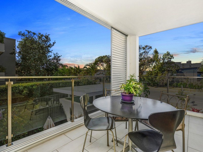 Photo - 8/66 Park Street, Narrabeen NSW 2101 - Image 2