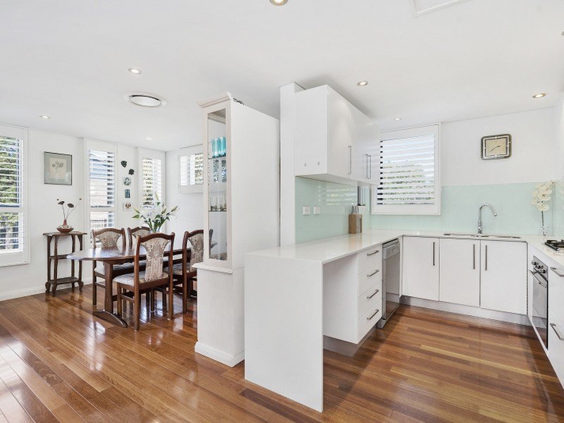 Photo - 8/66 Park Street, Narrabeen NSW 2101 - Image 7