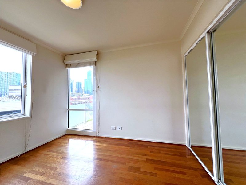 Photo - 86/79 Whiteman Street, Southbank VIC 3006 - Image 6