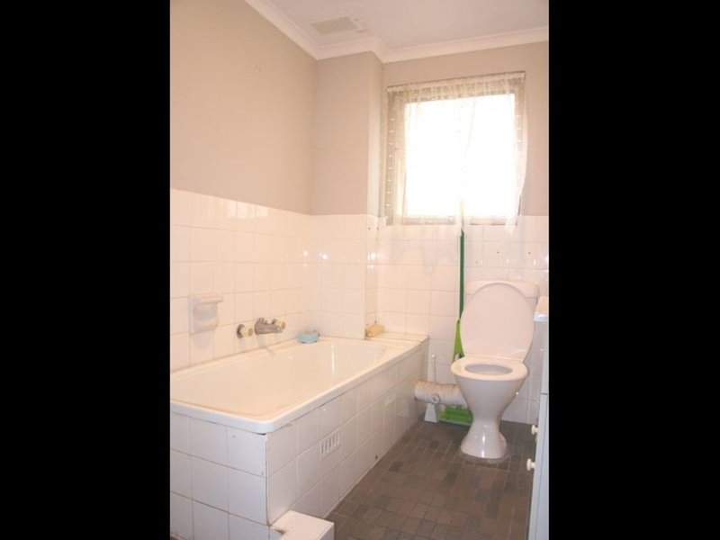 Photo - 8/68 Hughes Street, Cabramatta NSW 2166 - Image 3