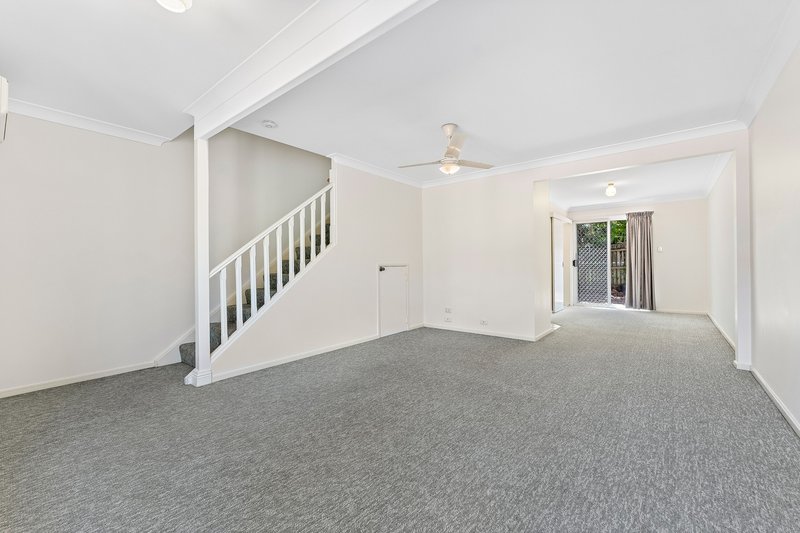 Photo - 8/68 Springwood Road, Rochedale South QLD 4123 - Image 3