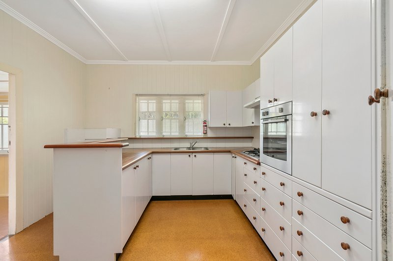 Photo - 869 Logan Rd , Holland Park West QLD 4121 - Image 3