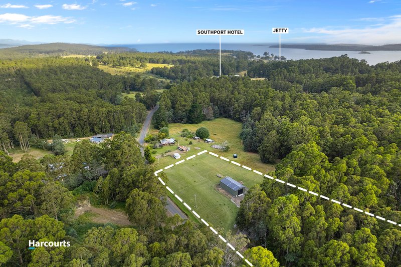 Photo - 8692 Huon Highway, Southport TAS 7109 - Image 15