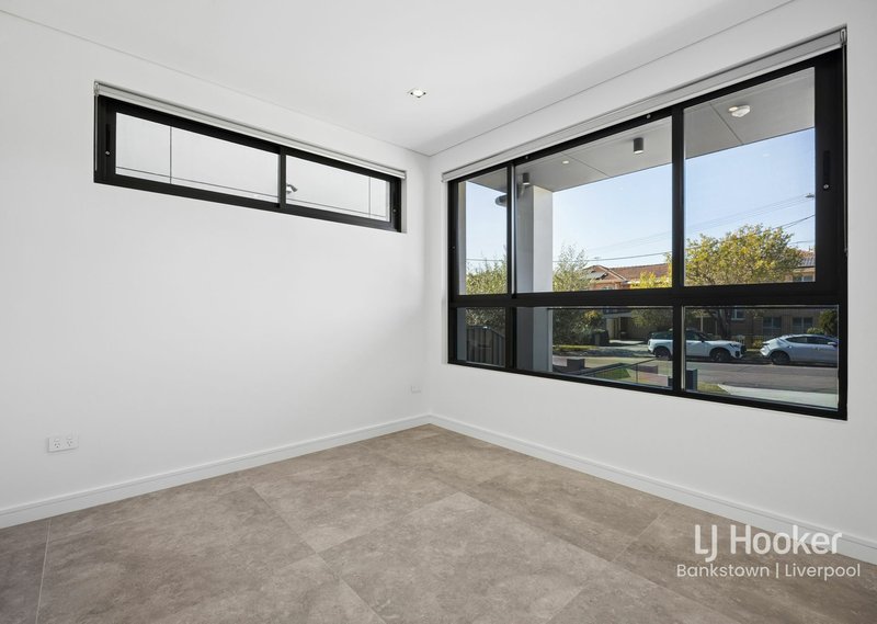 Photo - 86C Vega Street, Revesby NSW 2212 - Image 2